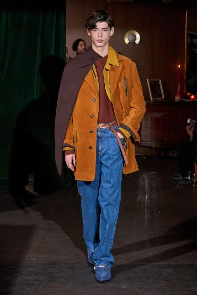 Bed j.w. Ford 26FW M004